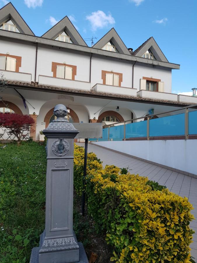 Hotel Rio Re Сан Марино Екстериор снимка