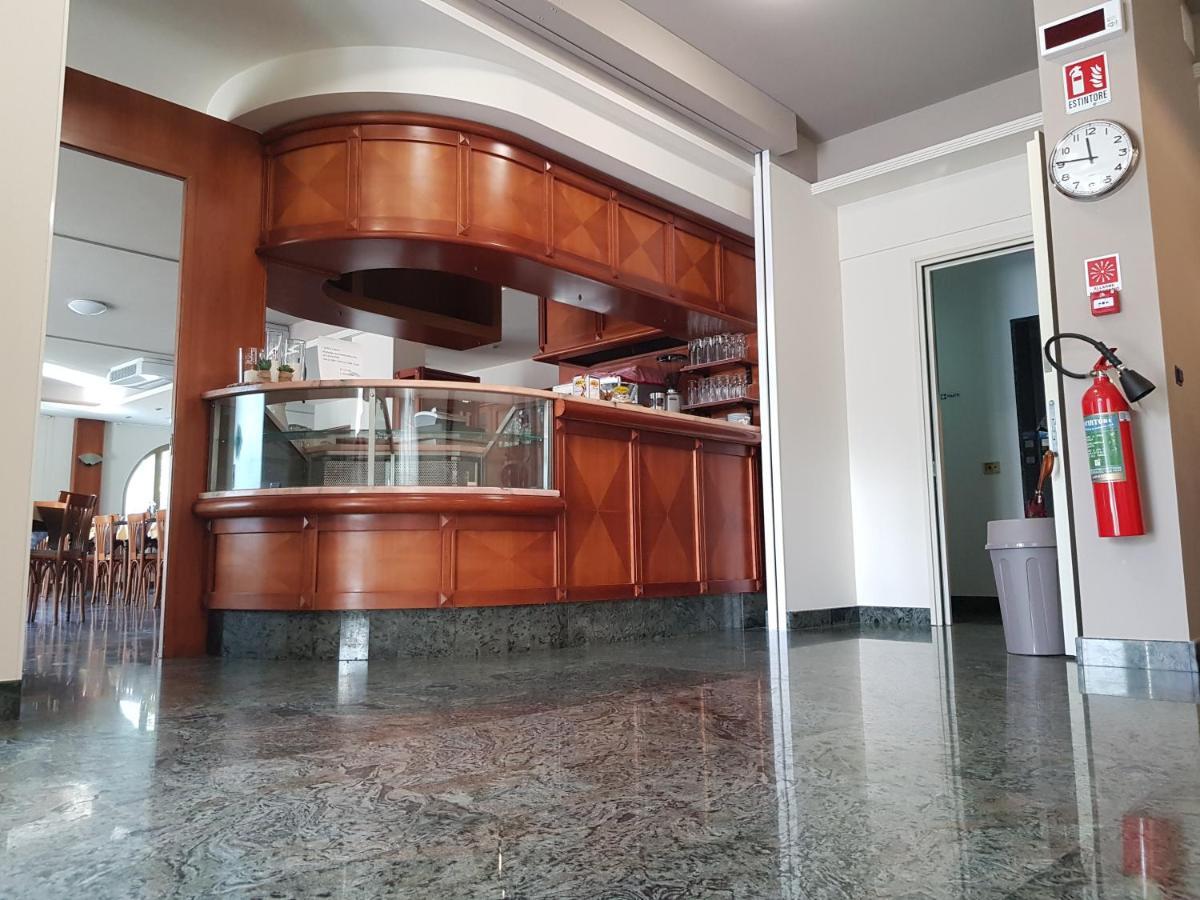 Hotel Rio Re Сан Марино Екстериор снимка