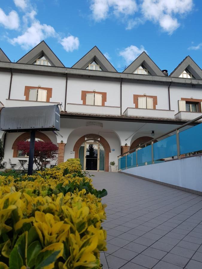 Hotel Rio Re Сан Марино Екстериор снимка